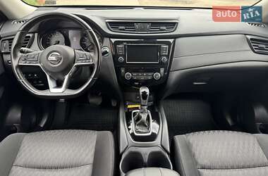 Внедорожник / Кроссовер Nissan Rogue 2019 в 