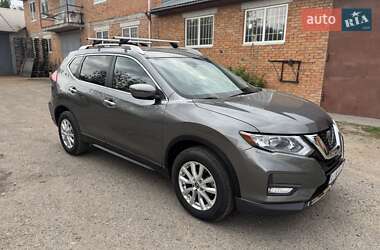 Внедорожник / Кроссовер Nissan Rogue 2019 в 