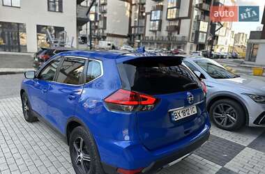 Внедорожник / Кроссовер Nissan Rogue 2017 в Хмельницком