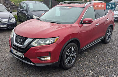 Внедорожник / Кроссовер Nissan Rogue 2017 в 