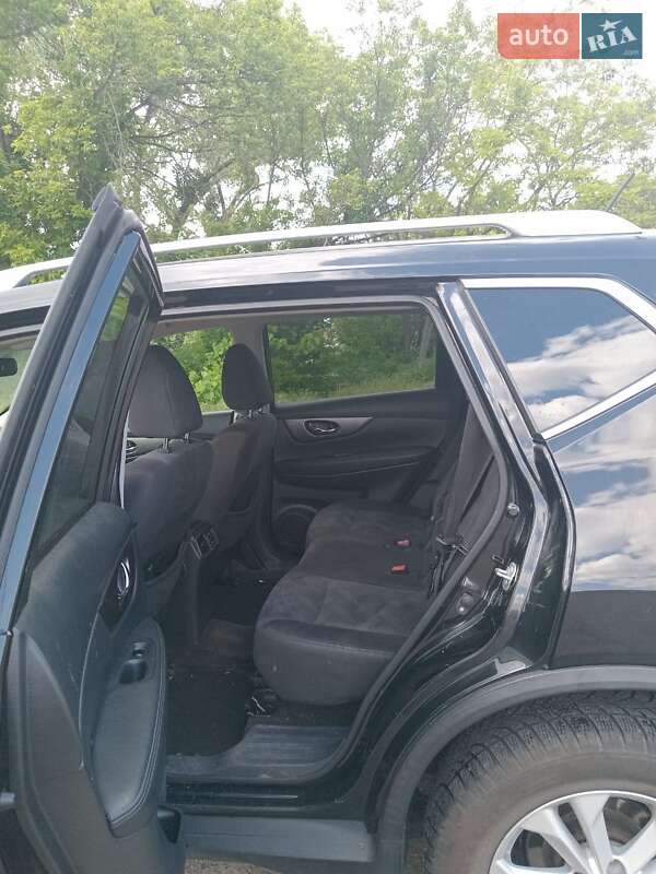 Позашляховик / Кросовер Nissan Rogue 2016 в Києві