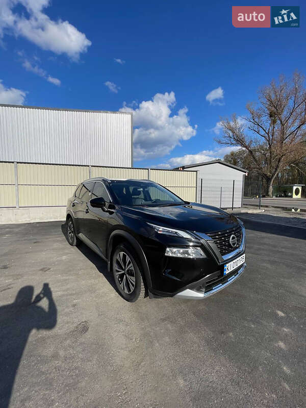 Внедорожник / Кроссовер Nissan Rogue 2021 в 