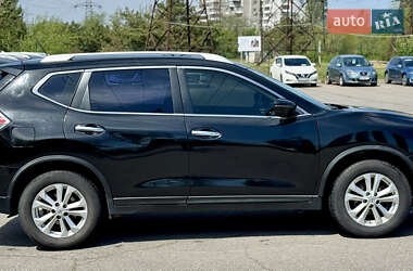 Внедорожник / Кроссовер Nissan Rogue 2016 в 