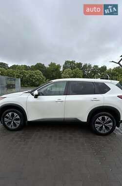 Внедорожник / Кроссовер Nissan Rogue 2021 в Киеве