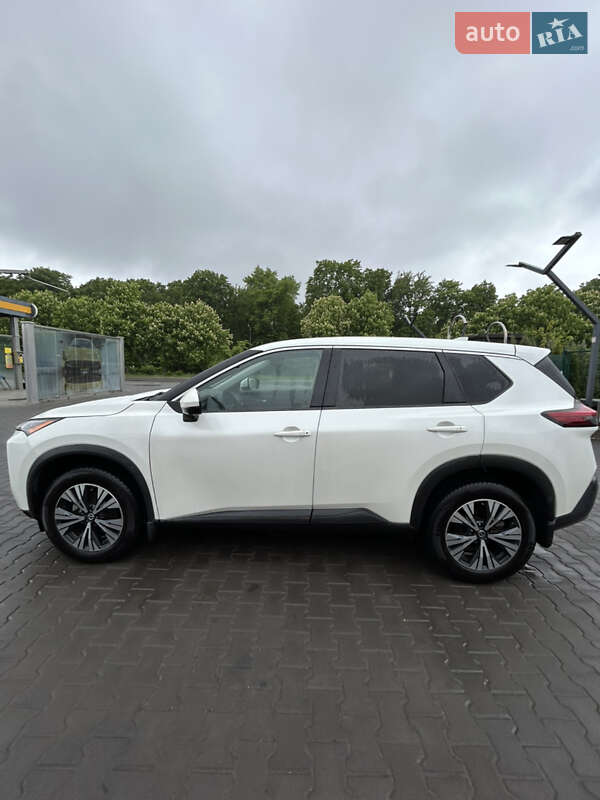 Nissan Rogue 2021