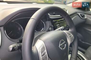 Позашляховик / Кросовер Nissan Rogue 2014 в 