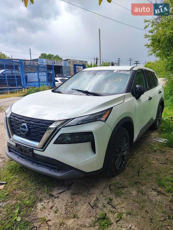 Позашляховик / Кросовер Nissan Rogue 2023 в Львові