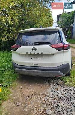 Позашляховик / Кросовер Nissan Rogue 2023 в 