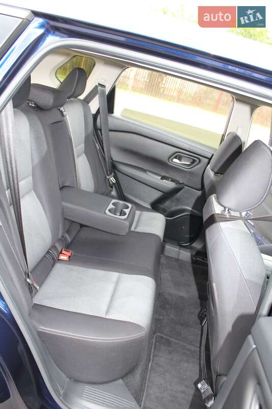 Позашляховик / Кросовер Nissan Rogue 2024 в Рівному