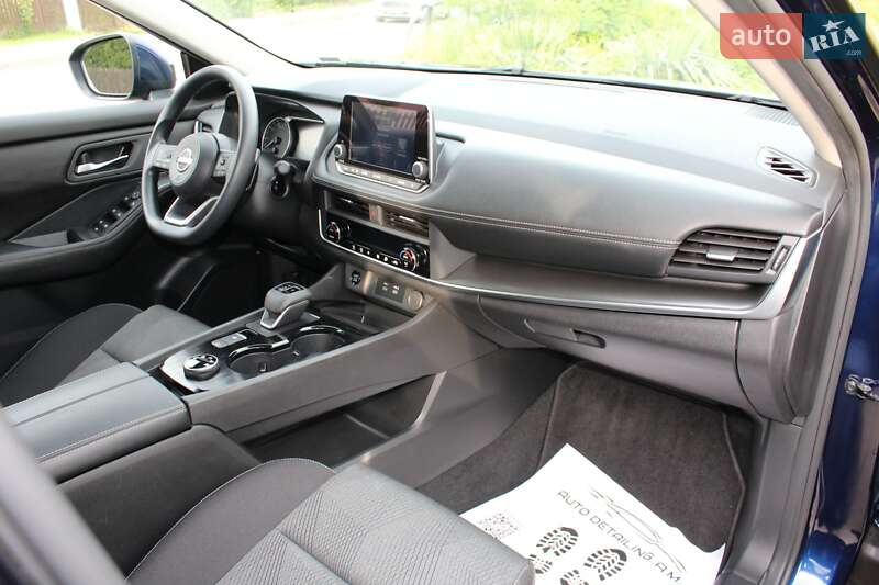 Позашляховик / Кросовер Nissan Rogue 2024 в Рівному