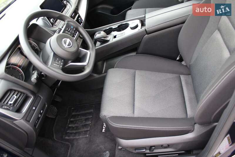 Позашляховик / Кросовер Nissan Rogue 2024 в Рівному