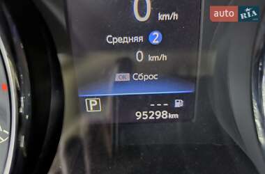 Внедорожник / Кроссовер Nissan Rogue 2018 в 