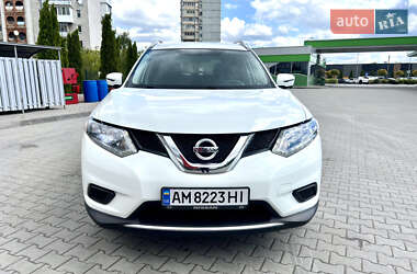 Внедорожник / Кроссовер Nissan Rogue 2016 в 
