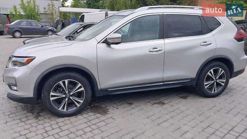 Позашляховик / Кросовер Nissan Rogue 2017 в Хмельницькому