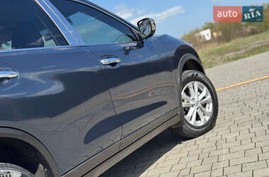 Внедорожник / Кроссовер Nissan Rogue 2014 в 