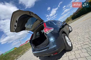 Внедорожник / Кроссовер Nissan Rogue 2014 в 