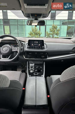 Позашляховик / Кросовер Nissan Rogue 2021 в 