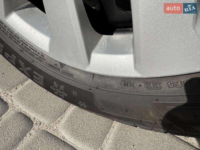 Позашляховик / Кросовер Nissan Rogue 2017 в Ірпені