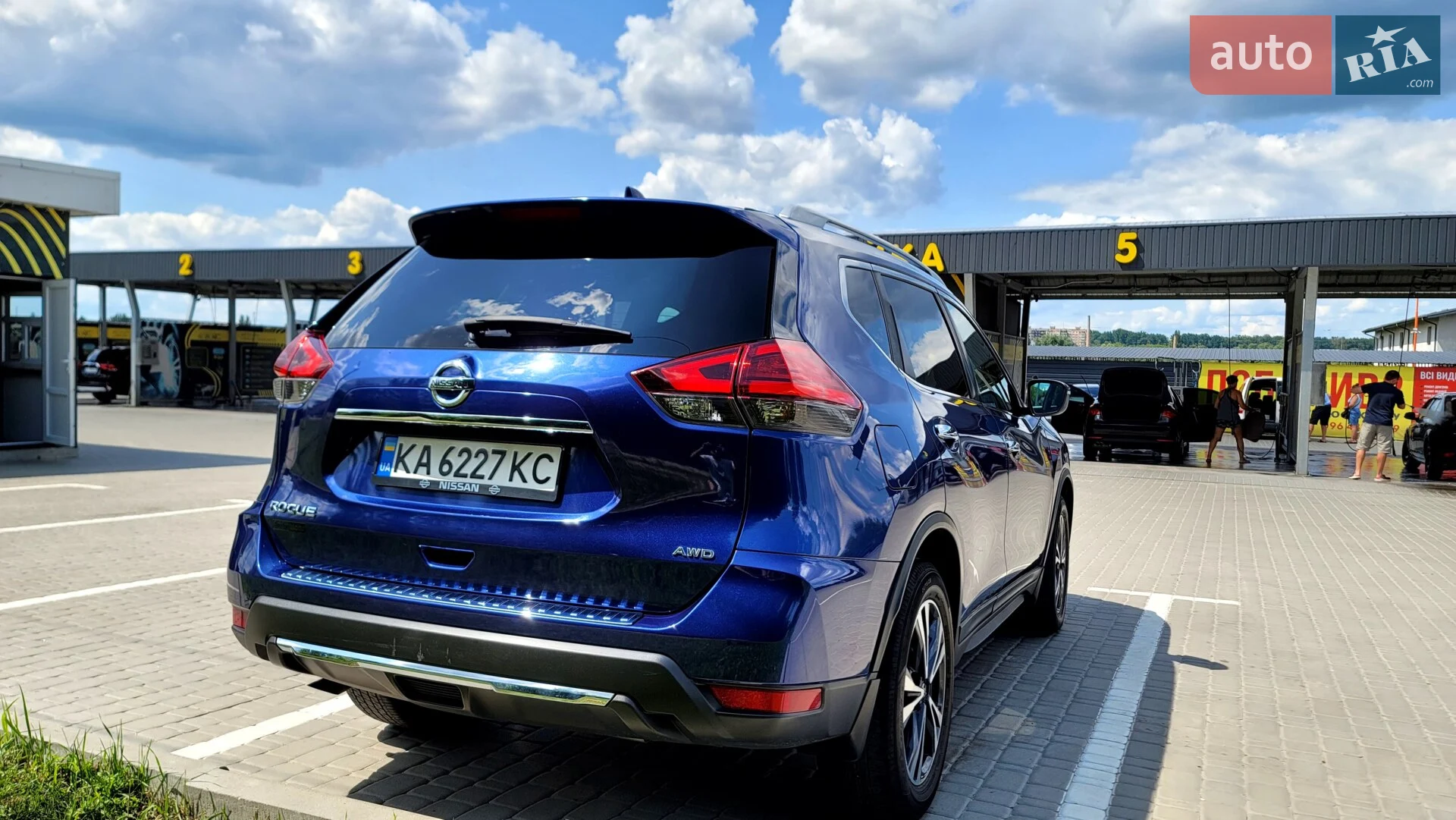 2017 Nissan Rogue - мініатюра 2
