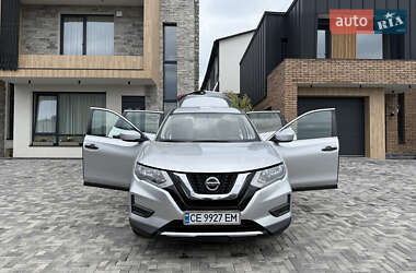 Внедорожник / Кроссовер Nissan Rogue 2018 в 