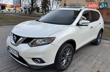 Внедорожник / Кроссовер Nissan Rogue 2015 в Тернополе