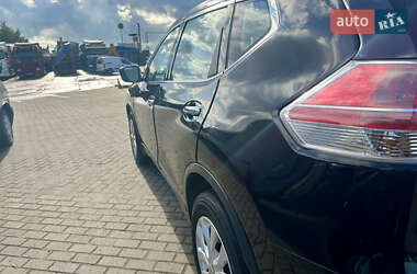 Внедорожник / Кроссовер Nissan Rogue 2015 в 