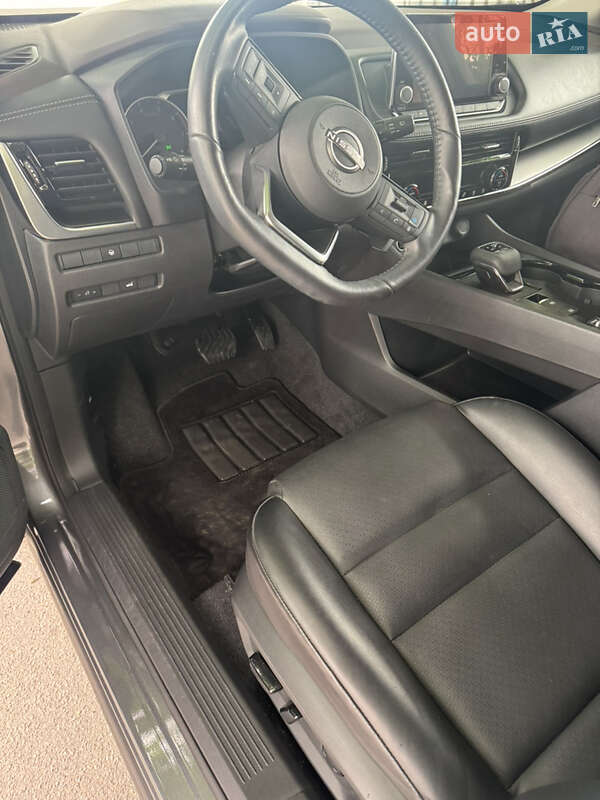 Позашляховик / Кросовер Nissan Rogue 2022 в Запоріжжі