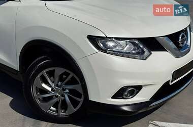 Позашляховик / Кросовер Nissan Rogue 2015 в 