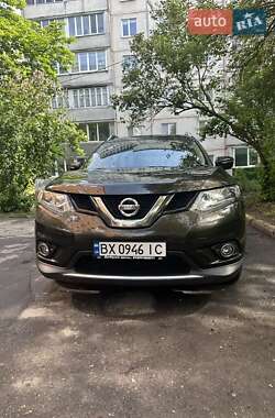 Внедорожник / Кроссовер Nissan Rogue 2014 в Хмельницком