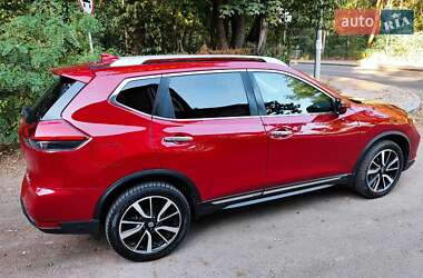 Внедорожник / Кроссовер Nissan Rogue 2017 в Киеве