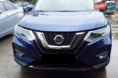 Позашляховик / Кросовер Nissan Rogue 2017 в 