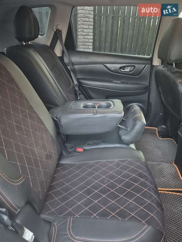 Внедорожник / Кроссовер Nissan Rogue 2018 в Виннице