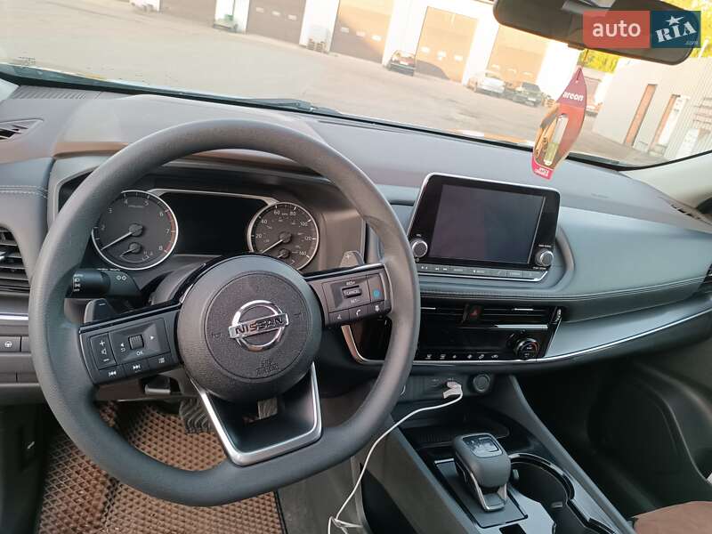 Позашляховик / Кросовер Nissan Rogue 2021 в Чернігові