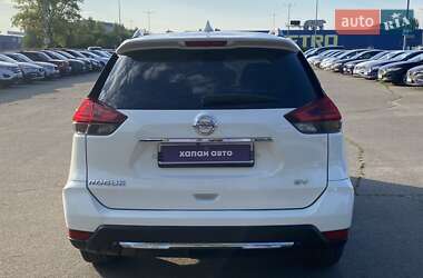 Позашляховик / Кросовер Nissan Rogue 2017 в 