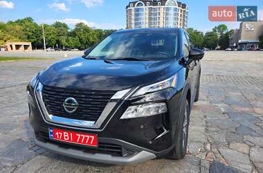 Внедорожник / Кроссовер Nissan Rogue 2021 в 
