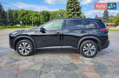 Внедорожник / Кроссовер Nissan Rogue 2021 в 