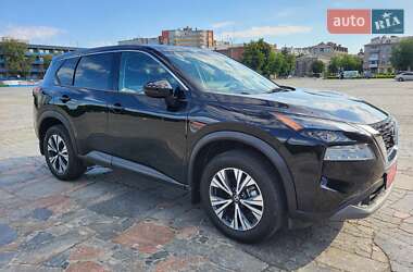 Внедорожник / Кроссовер Nissan Rogue 2021 в 
