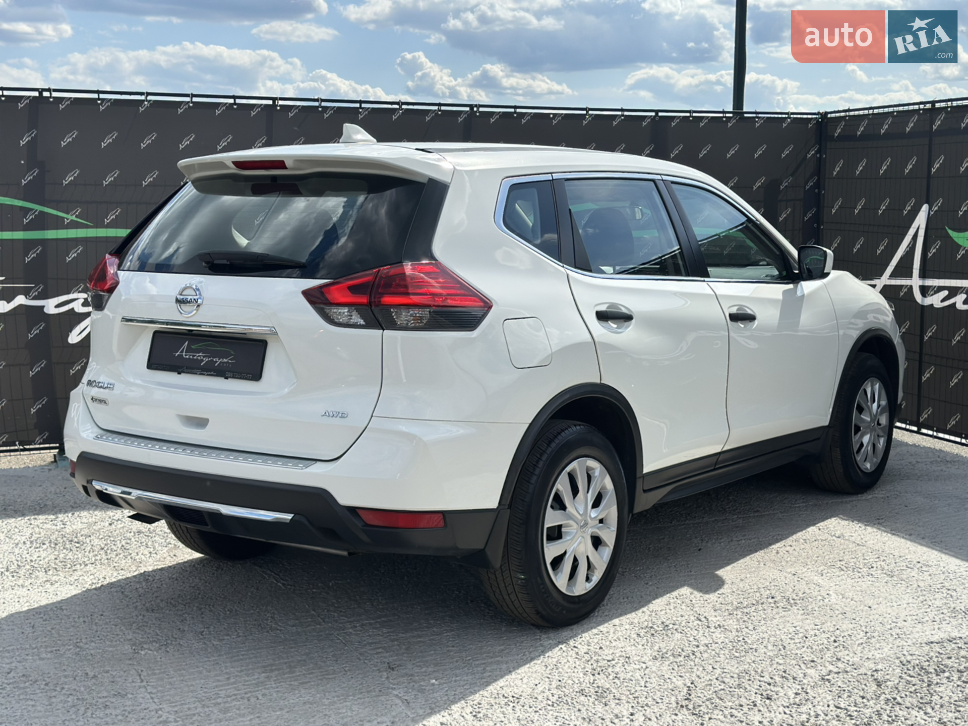 2016 Nissan Rogue - мініатюра 2