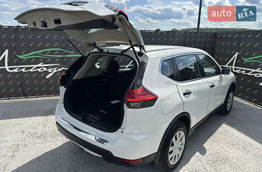 Позашляховик / Кросовер Nissan Rogue 2016 в 