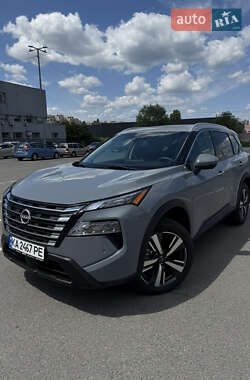 Внедорожник / Кроссовер Nissan Rogue 2024 в Киеве