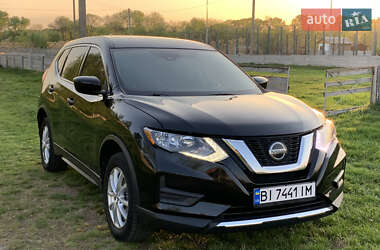 Внедорожник / Кроссовер Nissan Rogue 2019 в 