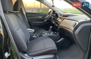 Внедорожник / Кроссовер Nissan Rogue 2019 в 