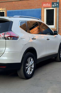 Внедорожник / Кроссовер Nissan Rogue 2016 в 