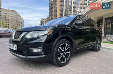 Позашляховик / Кросовер Nissan Rogue 2017 в 