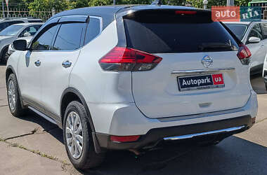 Позашляховик / Кросовер Nissan Rogue 2017 в 
