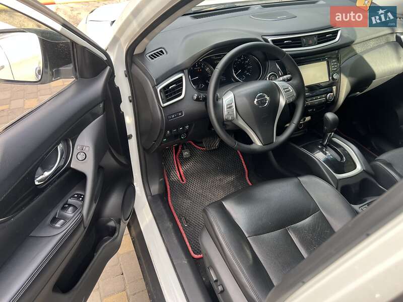 Внедорожник / Кроссовер Nissan Rogue 2016 в Одессе