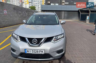 Внедорожник / Кроссовер Nissan Rogue 2016 в Киеве