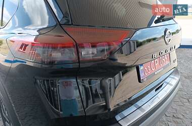 Внедорожник / Кроссовер Nissan Rogue 2022 в 