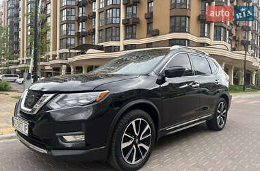 Позашляховик / Кросовер Nissan Rogue 2017 в 