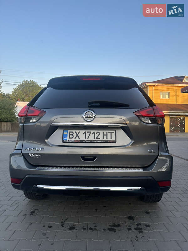 Позашляховик / Кросовер Nissan Rogue 2018 в Полонному